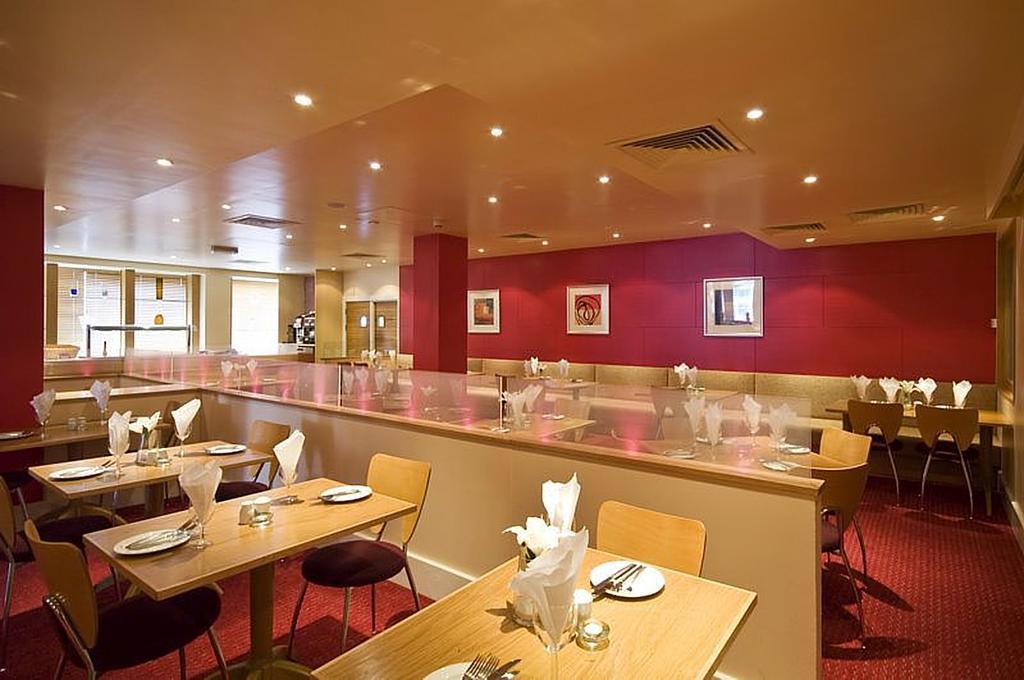 Premier Inn Glasgow City Centre - Argyle Street Extérieur photo